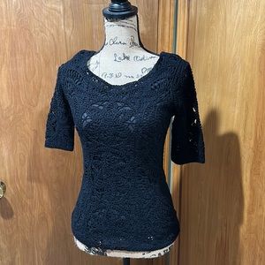 Short sleeve sweater